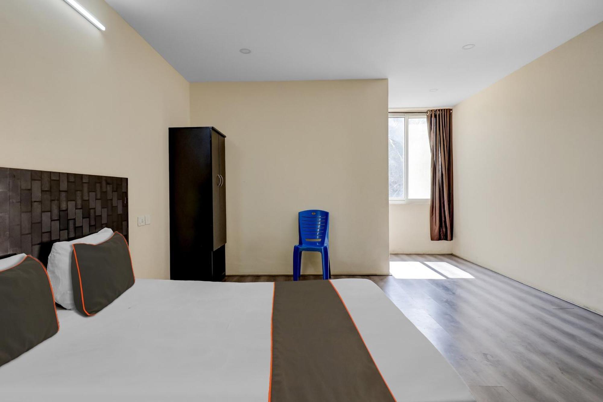 Hotel O Crescent Shine Bangalore Exterior photo